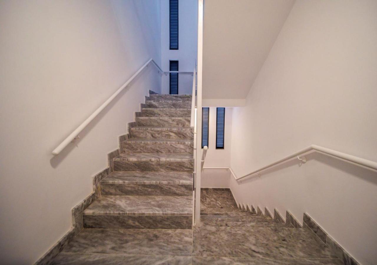 Regency Boutique Hotel Holiday Suites Paphos Bagian luar foto