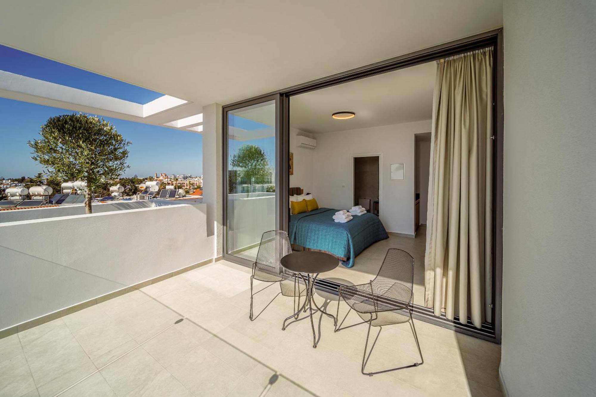 Regency Boutique Hotel Holiday Suites Paphos Bagian luar foto